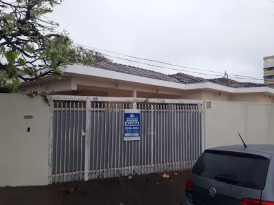 Casa com 4 Quartos para alugar, 204m² no Fragata, Marília