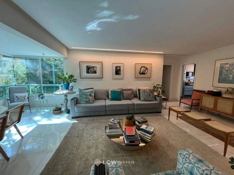 Apartamento com 4 quartos — Santo Antônio, Belo Horizonte