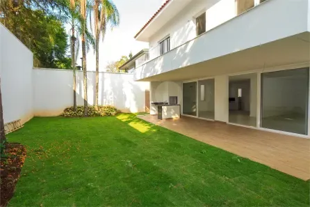 Casa com 5 Quartos à venda, 380m² no Jardim Marajoara, São Paulo