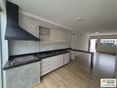 Sobrado com 2 Quartos para alugar, 80m² no Balneário Stella Maris, Peruíbe