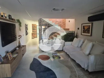 Casa com 4 Quartos à venda, 196m² no Piratininga, Niterói