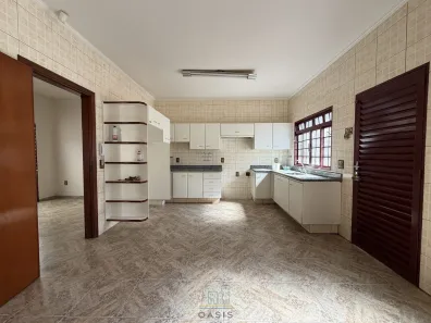Casa com 3 Quartos para alugar, 200m² no Jardim Califórnia, Franca