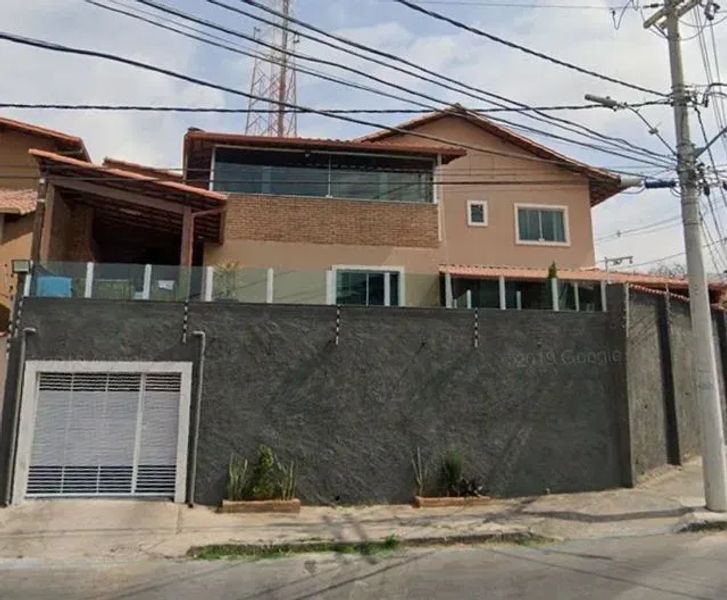 Casa com 3 quartos — Planalto, Belo Horizonte