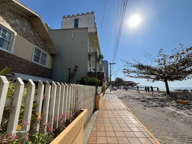 Casa com 6 Quartos à venda, 248m² no Centro, Balneário Piçarras