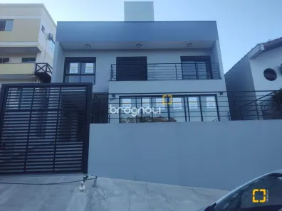 Casa com 3 Quartos à venda, 184m² no Trindade, Florianópolis