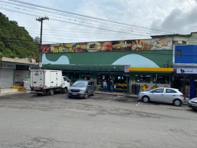 Sala Comercial à venda, 550m² no Corrêas, Petrópolis