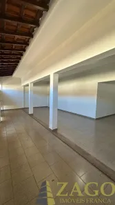 Casa com 3 Quartos à venda, 300m² no São Joaquim, Franca