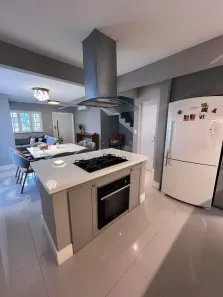 Sobrado com 3 Quartos para alugar, 180m² no Turu, São Luís