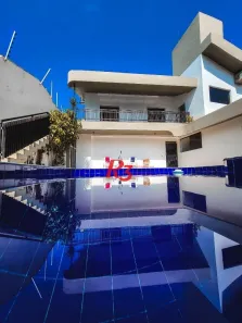 Sobrado com 6 Quartos à venda, 263m² no Jardim Virgínia, Guarujá