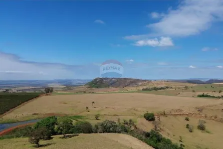Fazenda/Sítio com 3 Quartos à venda, 2180000m² no Vila Zacharias, Cajuru