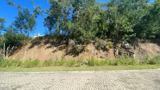 Lote/Terreno à venda, 652m² no Pórtico, Gramado