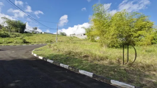 Lote/Terreno à venda, 525m² no Santa Rosa, Simões Filho