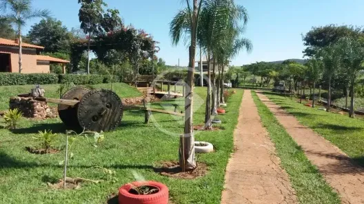 Fazenda/Sítio com 3 Quartos à venda, 20000m² no Centro, Uberlândia