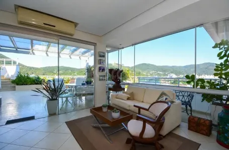 Cobertura com 3 Quartos à venda, 253m² no Itacorubi, Florianópolis