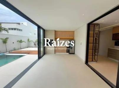 Casa com 3 Quartos à venda, 305m² no Nova Uberlândia, Uberlândia