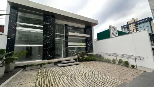 Sala Comercial para alugar, 400m² no Fazenda, Itajaí