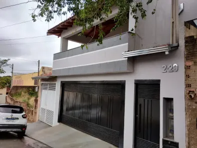 Casa com 3 Quartos à venda, 200m² no Parque Vista Alegre, Bauru