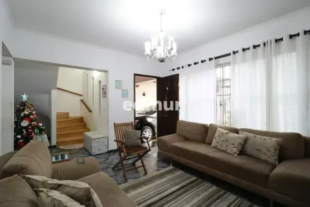 Sobrado com 3 Quartos à venda, 177m² no Vila Lucinda, Santo André