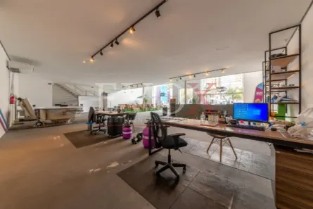 Imóvel Comercial à venda, 529m² no São João, Porto Alegre