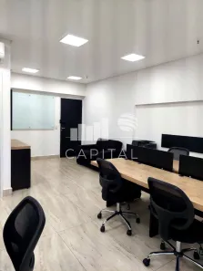 Sala Comercial para venda ou aluguel, 41m² no Green Valley Alphaville, Barueri