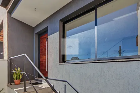 Sobrado com 4 Quartos à venda, 210m² no Três Figueiras, Porto Alegre