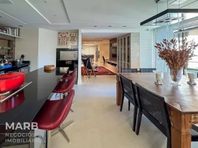 Apartamento com 3 Quartos à venda, 310m² no Centro, Florianópolis