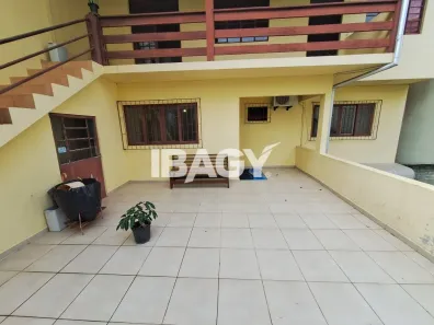 Apartamento com 3 Quartos para alugar, 110m² no Barreiros, São José