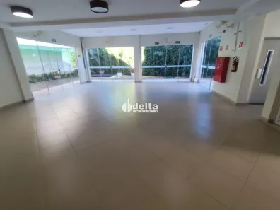 Ponto Comercial para alugar, 921m² no Tabajaras, Uberlândia