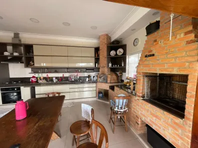 Sobrado com 6 Quartos à venda, 426m² no Jardim Toledo, Votorantim