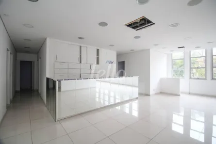 Sala Comercial para alugar, 233m² no Bela Vista, São Paulo