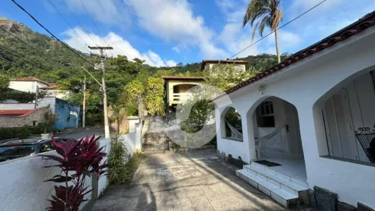 Casa com 6 Quartos à venda, 250m² no São Francisco, Niterói