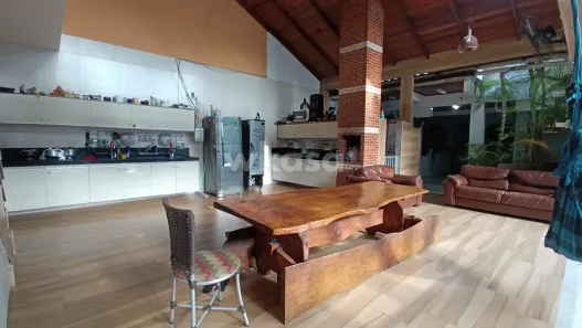 Casa com 4 Quartos à venda, 280m² no das Laranjeiras, Serra