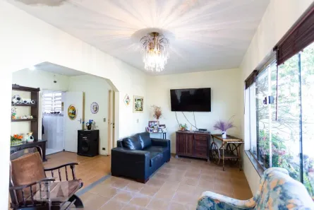 Casa com 2 Quartos à venda, 400m² no Jardim Peri Peri, São Paulo