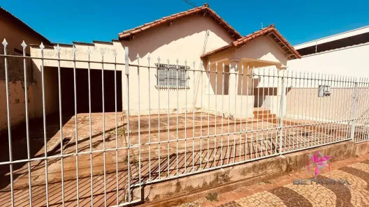 Casa com 3 Quartos à venda, 110m² no Vila Hilsdorf, Leme
