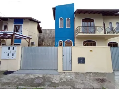 Casa com 2 Quartos para alugar, 140m² no Lagoa da Conceição, Florianópolis