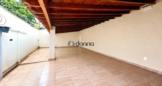 Casa com 3 Quartos à venda, 224m² no Grande Horizonte, Uberaba