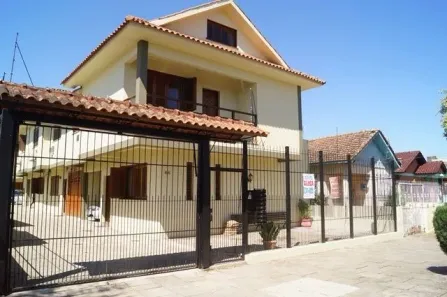 Casa com 3 Quartos para alugar, 173m² no Camaquã, Porto Alegre