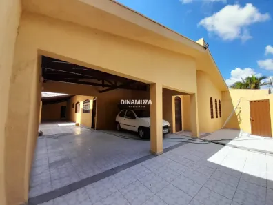 Casa com 4 Quartos à venda, 218m² no Olinda, Uberaba