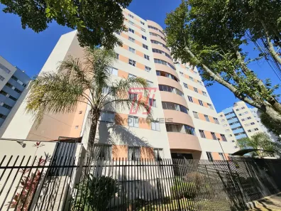 Apartamento com 3 Quartos para alugar, 77m² no Portão, Curitiba