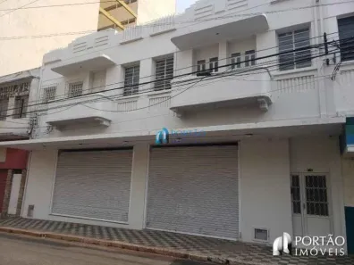 Prédio Comercial com 5 Quartos para venda ou aluguel, 327m² no Centro, Bauru