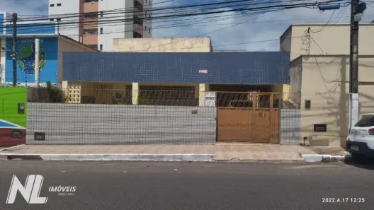 Casa com 4 Quartos à venda, 199m² no Alecrim, Natal