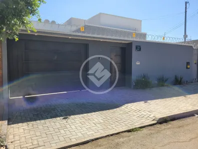 Casa com 3 Quartos à venda, 162m² no Jardim Serrano, Caldas Novas