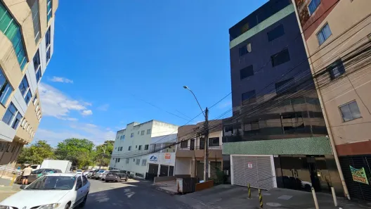 Apartamento com 2 Quartos para alugar, 50m² no Guará II, Brasília