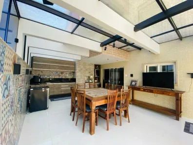 Apartamento com 3 Quartos à venda, 218m² no Centro, Joinville