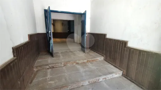 Ponto Comercial para alugar, 650m² no Floresta, Porto Alegre