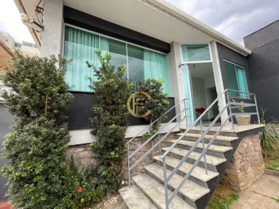 Casa com 4 Quartos à venda, 245m² no Floresta, Belo Horizonte