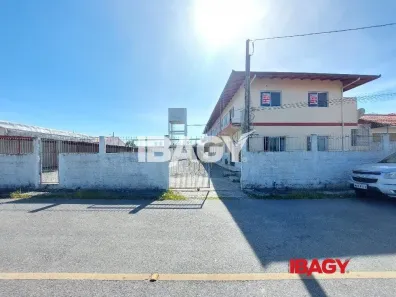 Apartamento com 2 Quartos para alugar, 33m² no Ponte do Imaruim, Palhoça