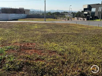 Lote/Terreno à venda, 483m² no Condomínio Parque dos Cisnes, Goiânia