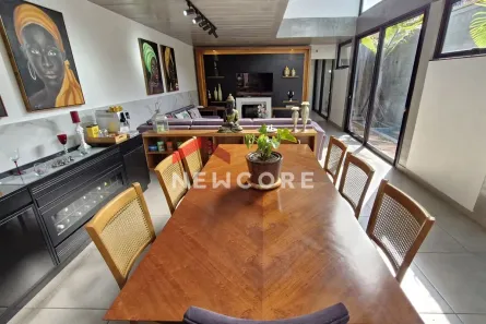 Casa com 3 Quartos à venda, 225m² no Água Branca, São Paulo