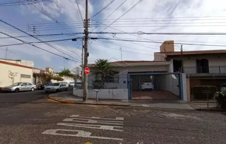 Casa com 3 Quartos à venda, 196m² no Vila Cidade Universitária, Bauru